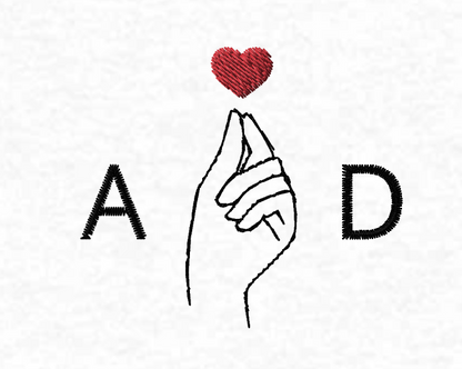 Personalisiertes T-Shirt mit Bestickung